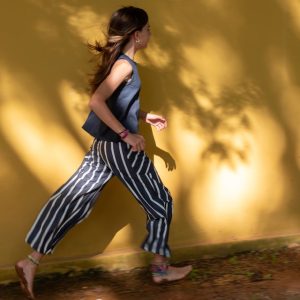 CALÇA SOLTINHA